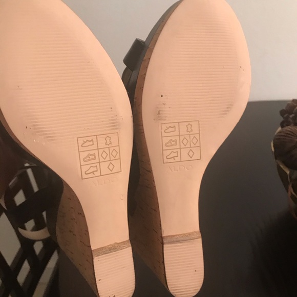 Wedge sandal - Picture 2 of 5